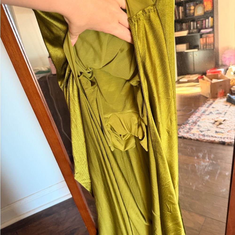 NWT Popilush green dress with shape wear - Picture 7 of 7
